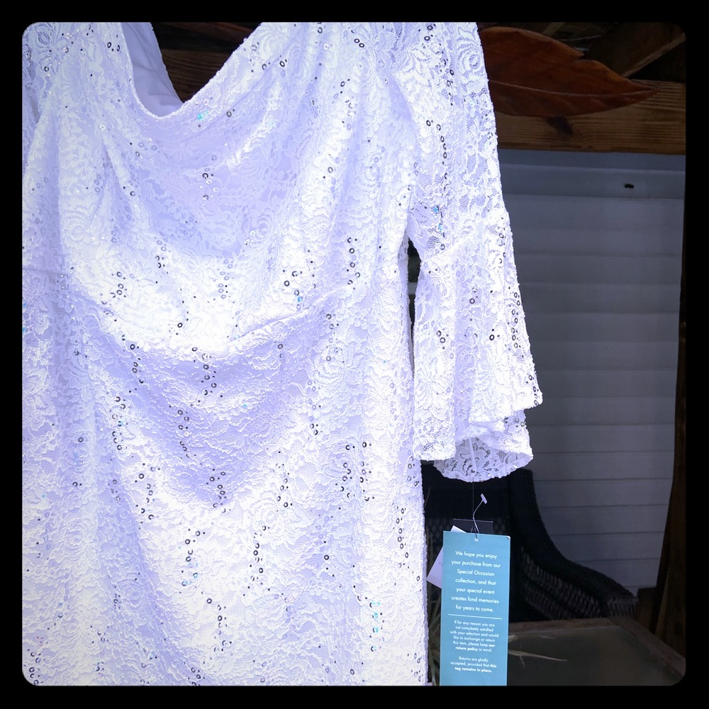 Lace Off Shoulder party/event dress size: 24W.